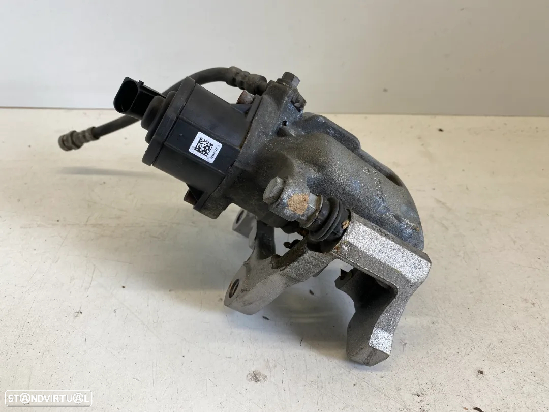 Pinça Travão elétrico esquerda VW Passat 2011 32332267 - 2