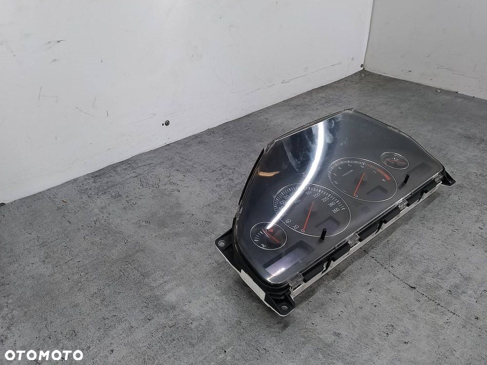 LICZNIK VOLVO XC90 ( 02-14 ) 8673265 2.9 T6 24V - 6