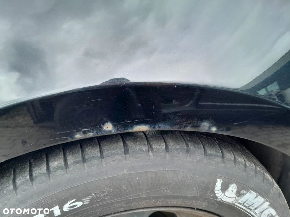 BMW E81 BŁOTNIK LEWY PRZEDNI LEWY PRZÓD KOLOR: 475 - 6