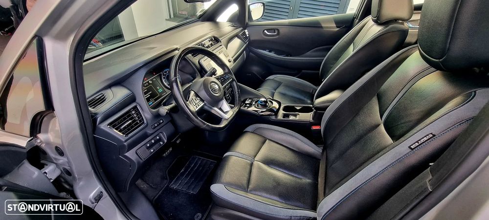 Nissan Leaf Tekna ProPilot Park - 12