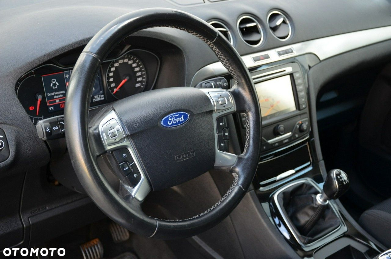 Ford S-Max - 26