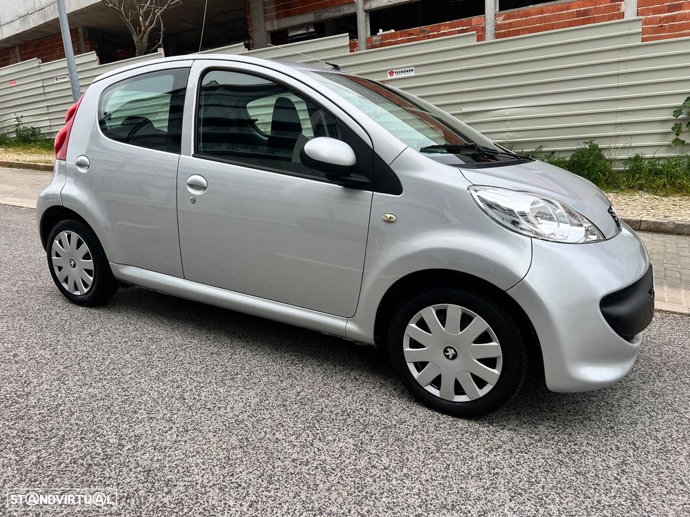 Peugeot 107 1.0 Trendy - 4