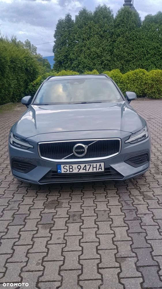 Volvo V60 B4 D R-Design - 1