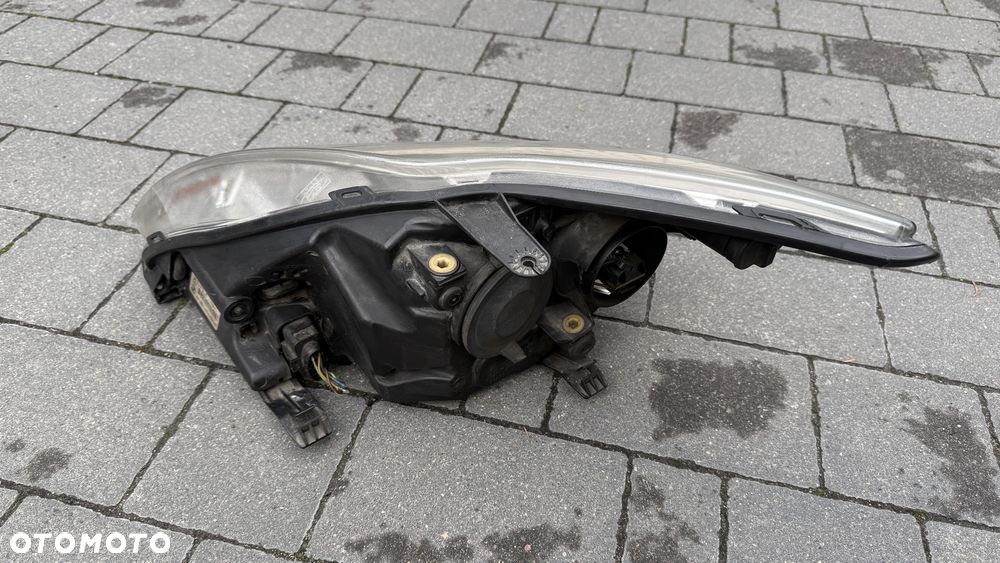 FORD FOCUS MK2 Lift LAMPA PRAWA PRZÓD Reflektor prawy - 8