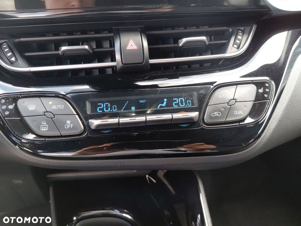 Toyota C-HR 2.0 Hybrid Style - 24