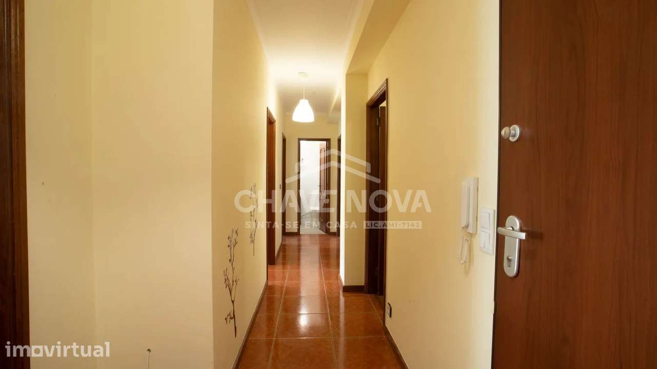 T2+1  em Gaia com lugar de garagem e arrumos - Grande imagem: 3/15