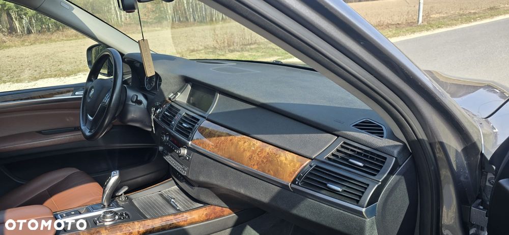 BMW X5 xDrive30d - 27