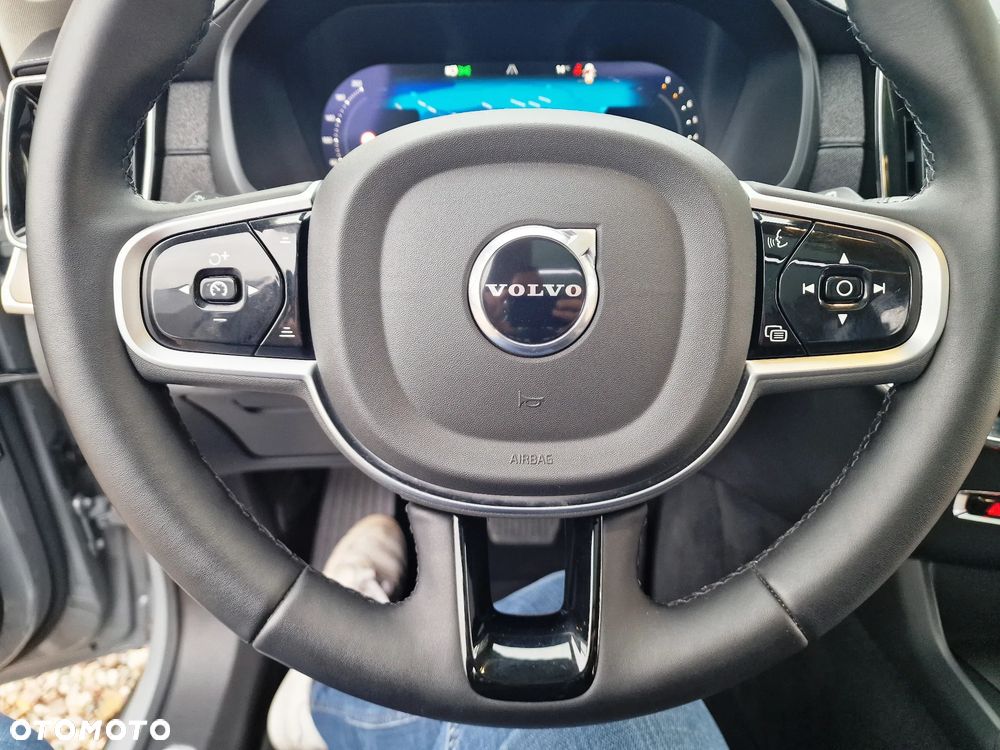 Volvo XC 90 - 31