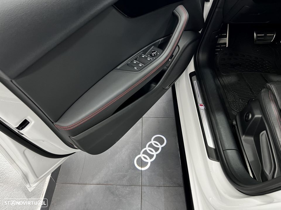 Audi A4 Avant 40 TDI S line S tronic - 14