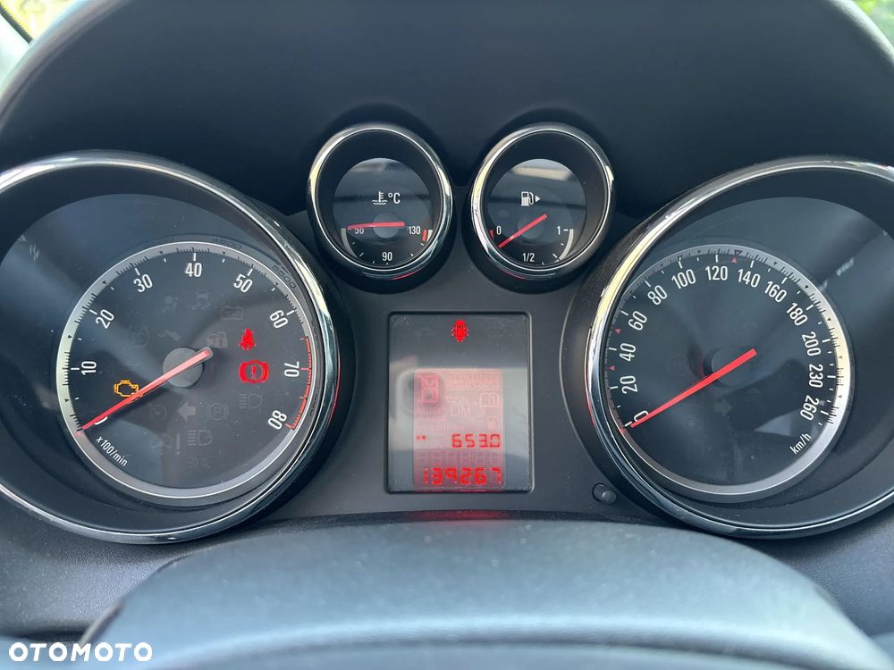 Opel Astra IV 1.6 Essentia - 12