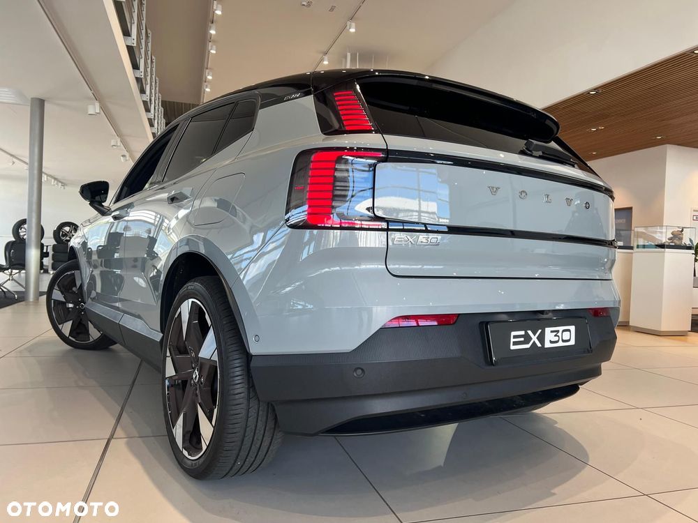 Volvo EX30 Twin Motor Performance AWD Ultra - 10