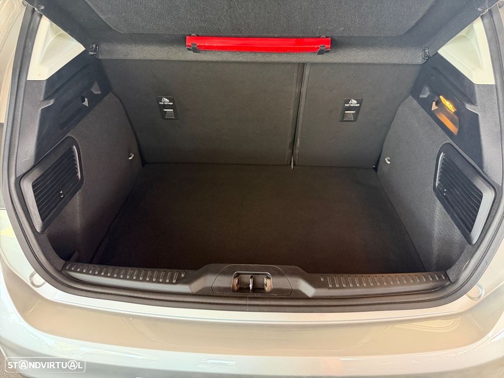 Ford Focus 1.5 TDCi ECOBlue Active Aut. - 11