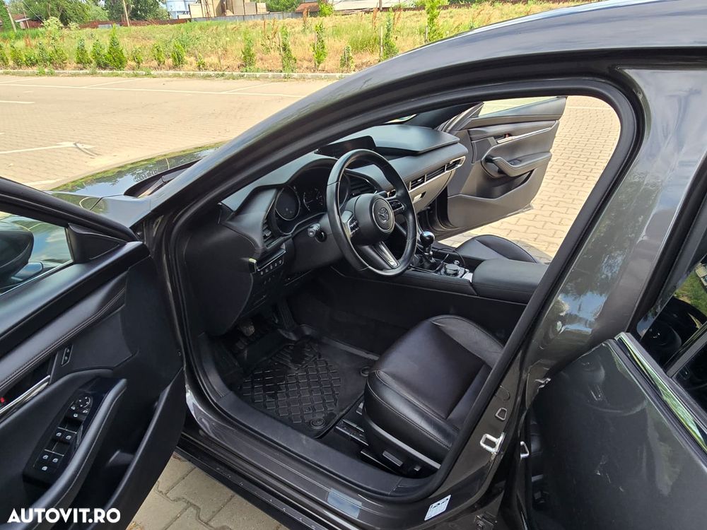 Mazda 3 SKYACTIV-G 2.0 M-Hybrid SELECTION - 10