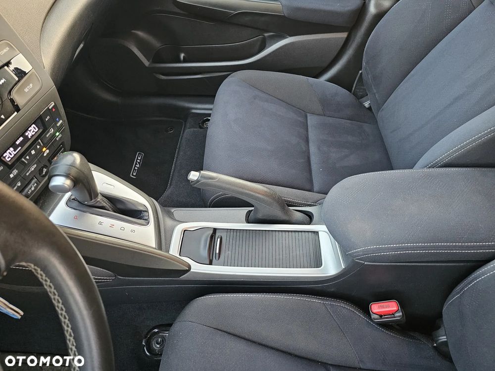 Honda Civic 1.8 Comfort - 29