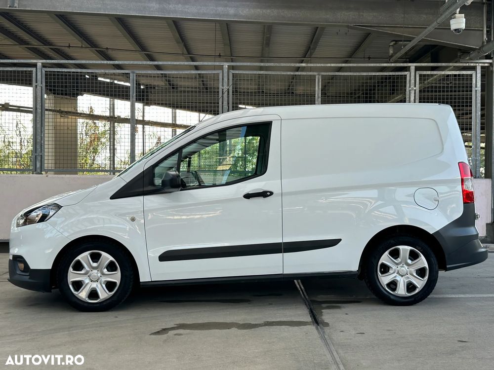 Ford Courier Van - 7