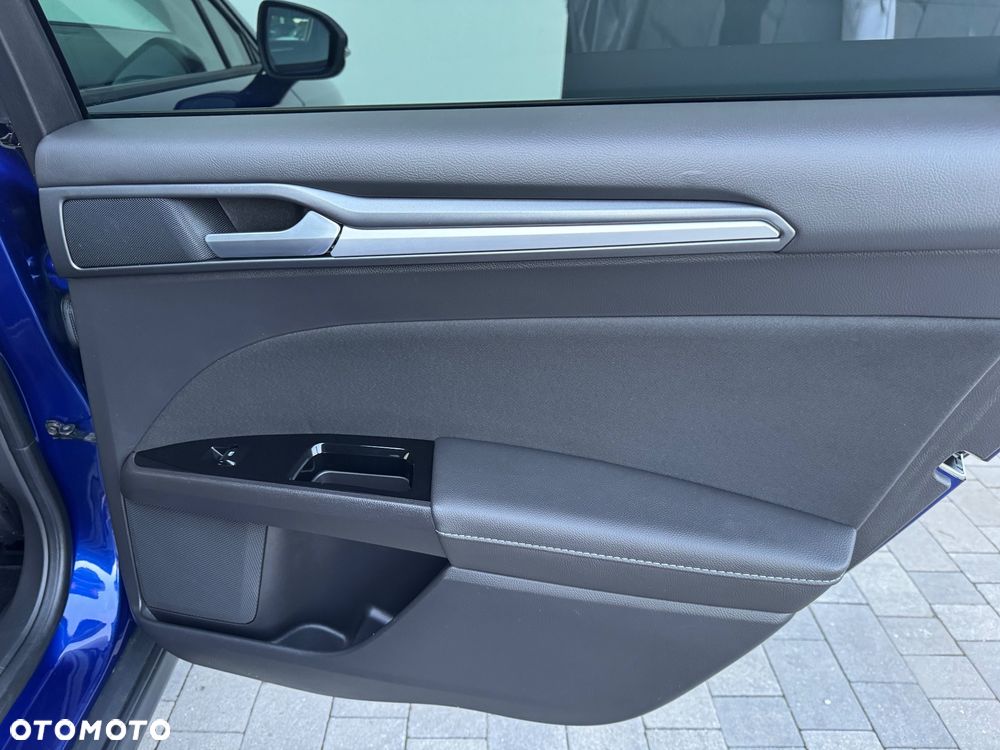 Ford Mondeo 2.0 EcoBlue Business Edition - 34