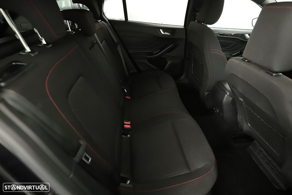 Ford Focus SW 1.0 EcoBoost MHEV ST-Line X - 21