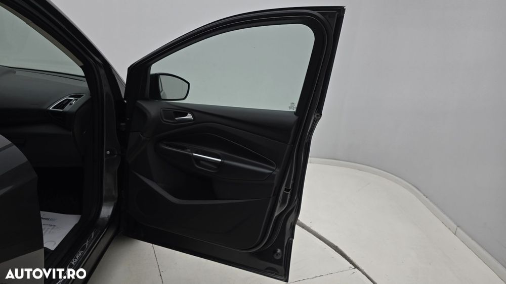 Ford Kuga - 18