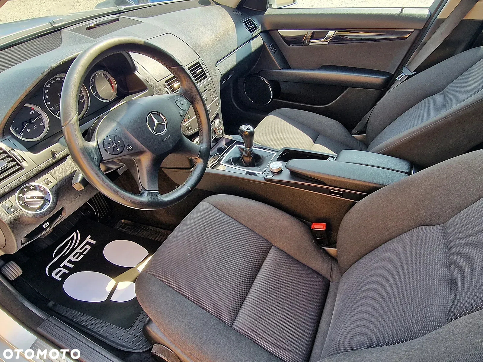 Mercedes-Benz Klasa C 180 T BlueEFFICIENCY - 8