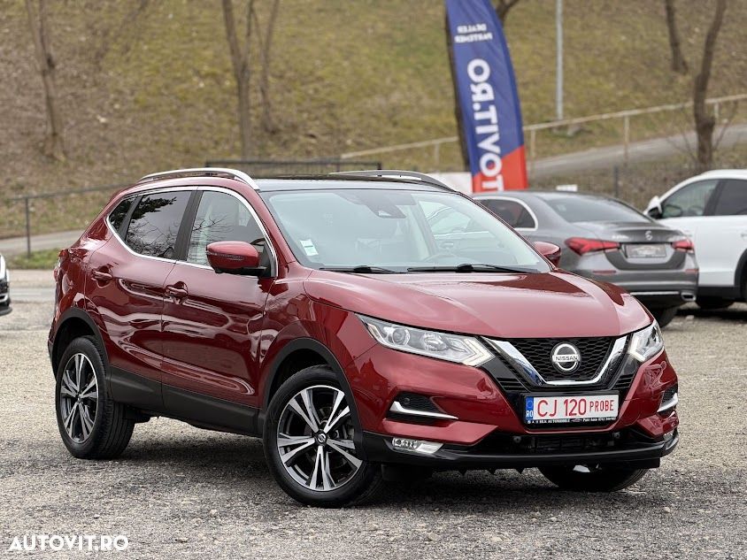 Nissan Qashqai 1.2 DIG-T Xtronic N-Connecta - 1