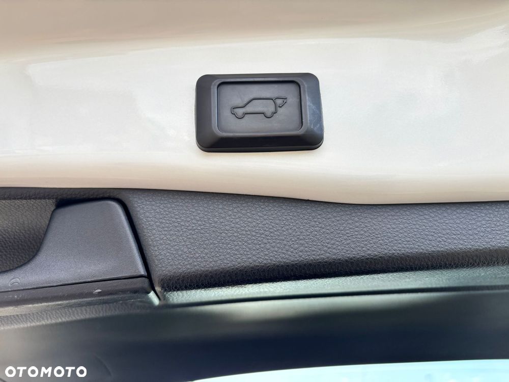 Toyota RAV4 - 12