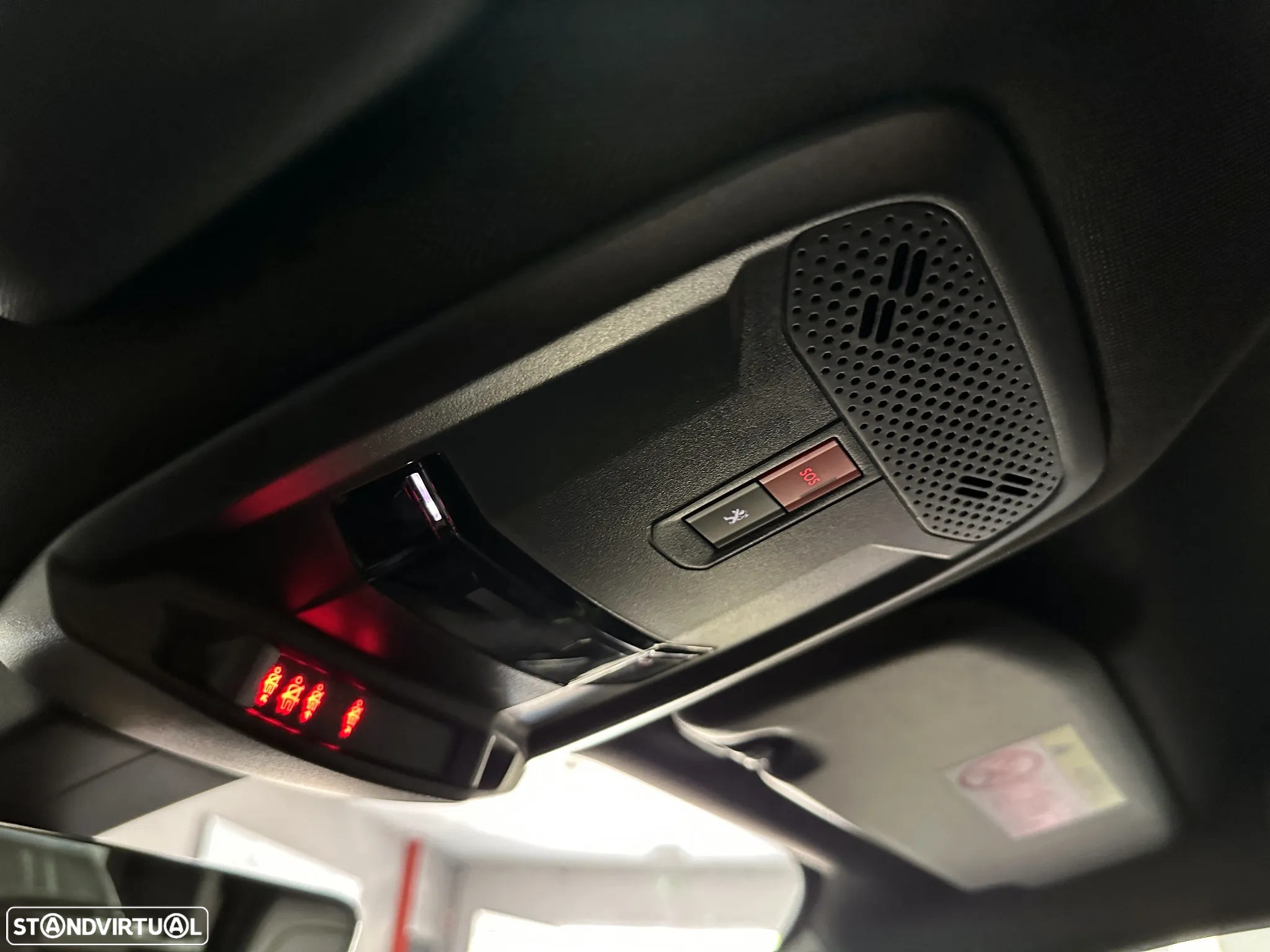 Peugeot e-2008 50 kWh GT Pack - 39