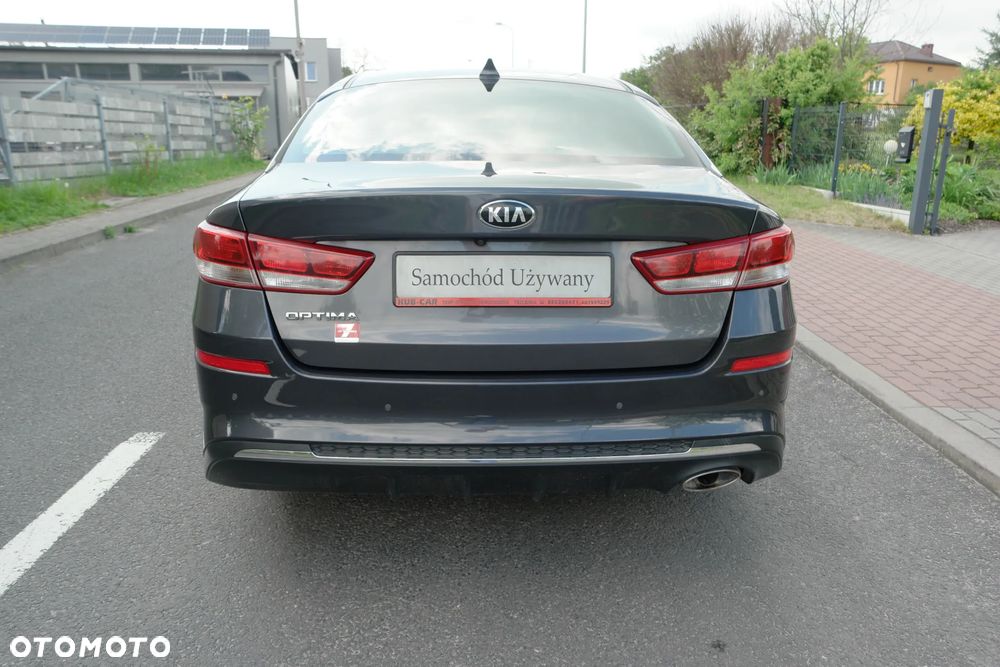 Kia Optima - 8