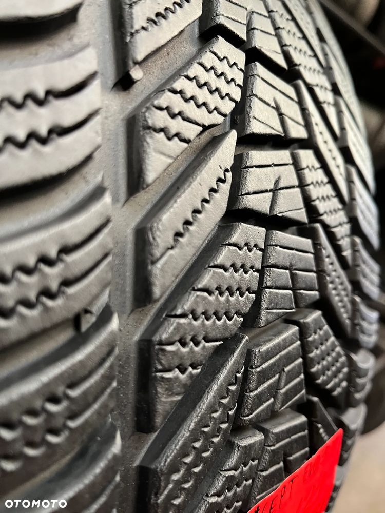 Hankook Winter I'Cept Evo 3 X 265 40 21 105 V XL 1szt. - 3