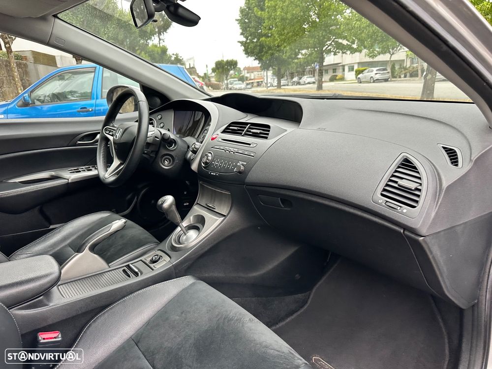 Honda Civic 1.4 i-VTEC Sport Edition - 39