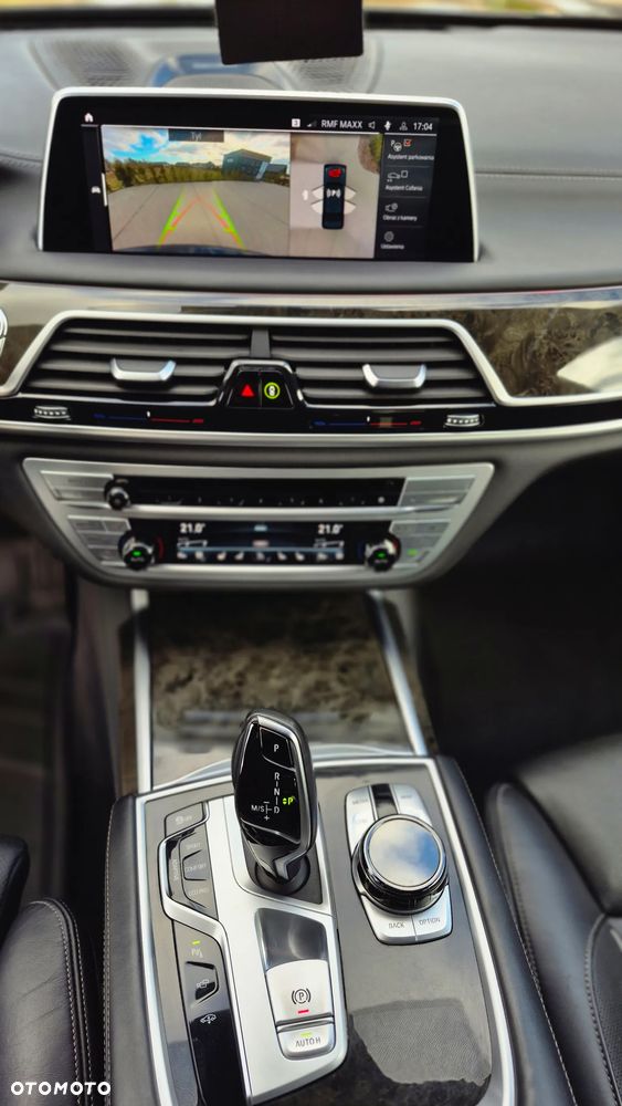 BMW Seria 7 750d xDrive sport - 35