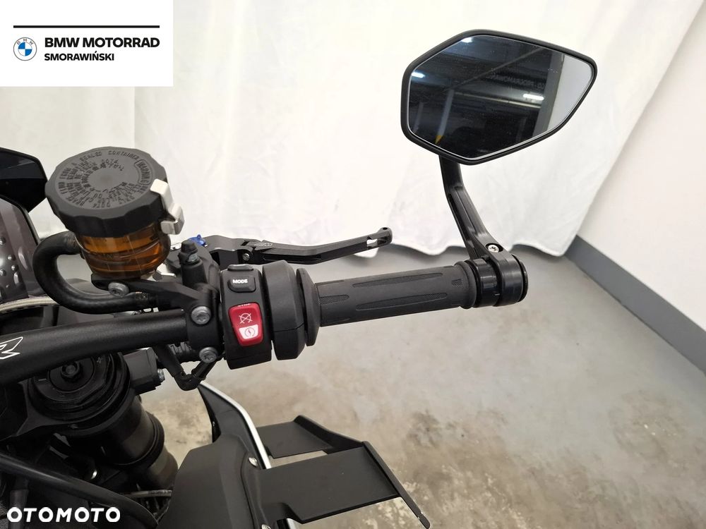 BMW S - 11