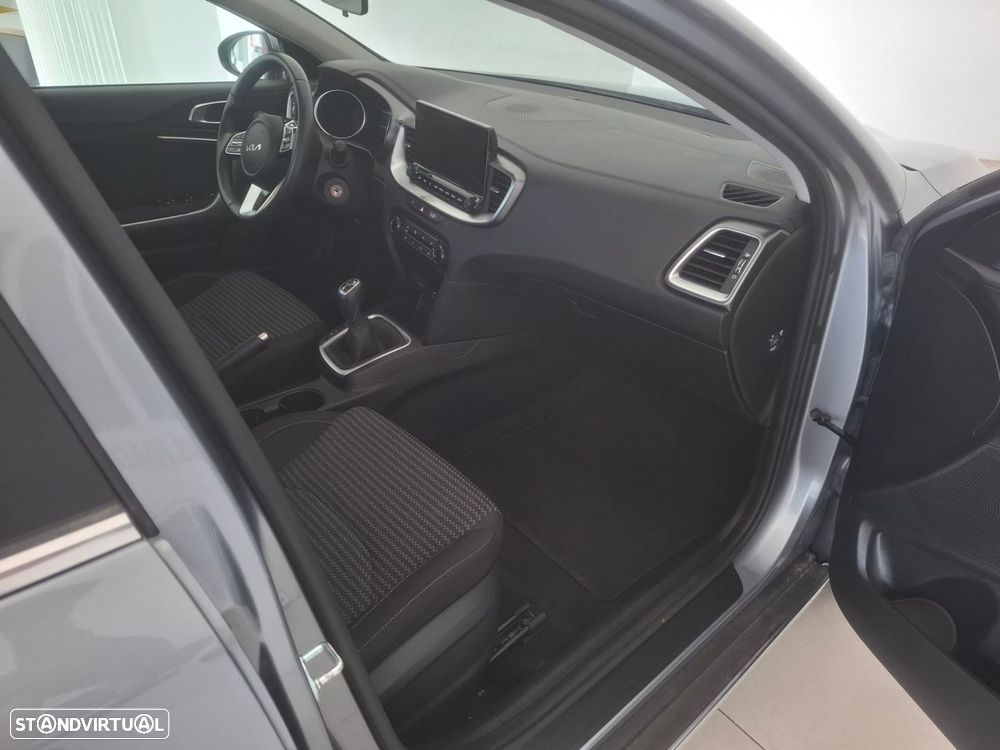Kia XCeed 1.0 T-GDi Dynamic - 10