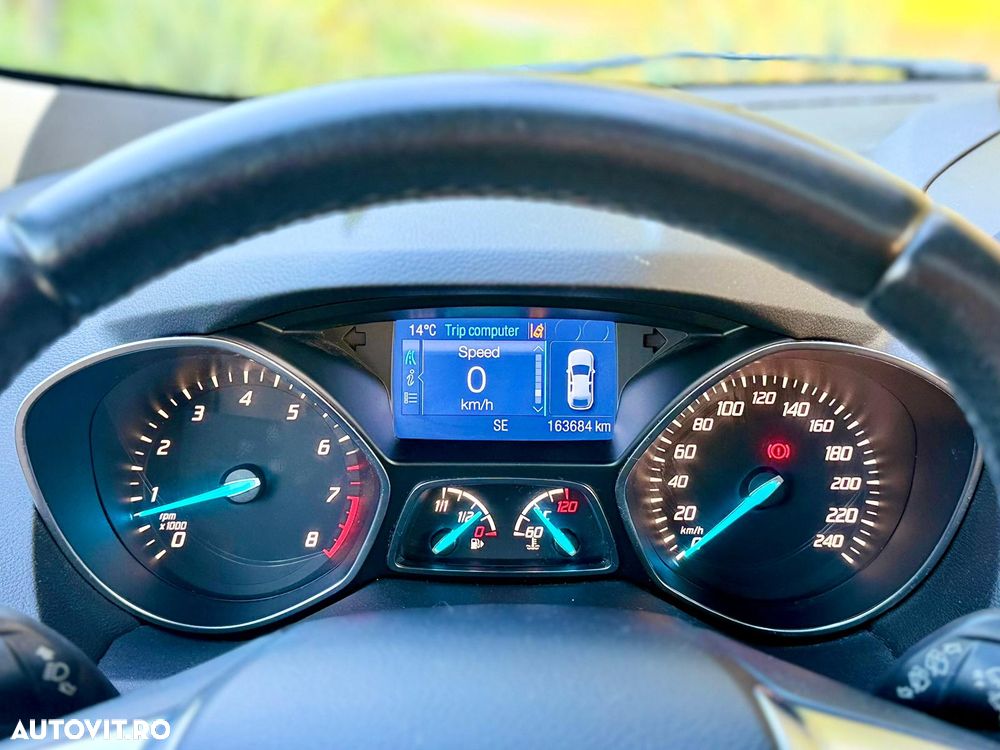 Ford Kuga 1.6 EcoBoost 2x4 Titanium - 20