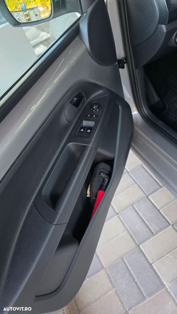 Volkswagen up! - 12