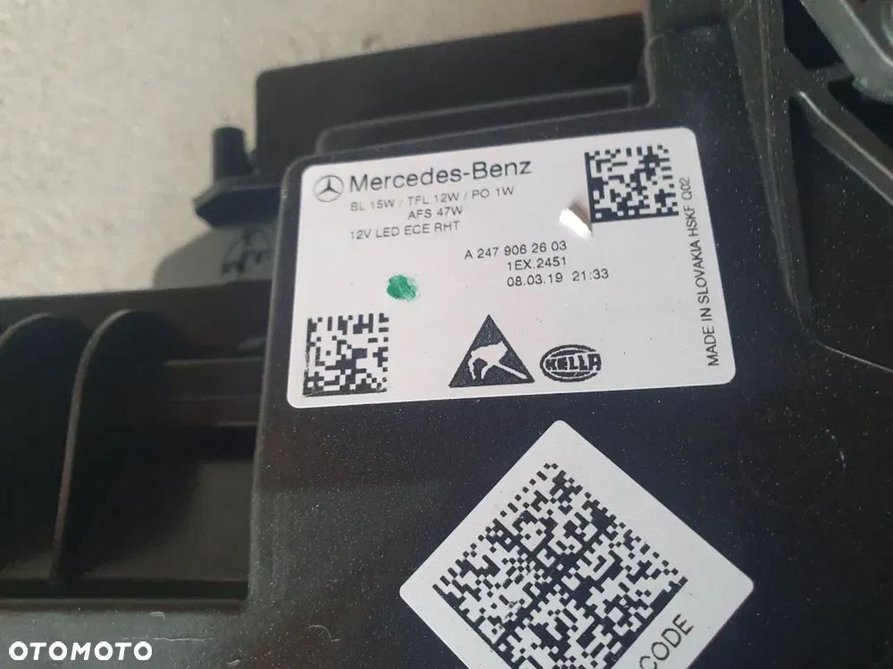 MERCEDES B-klasa W247 LAMPA Performance FULL LED - 2