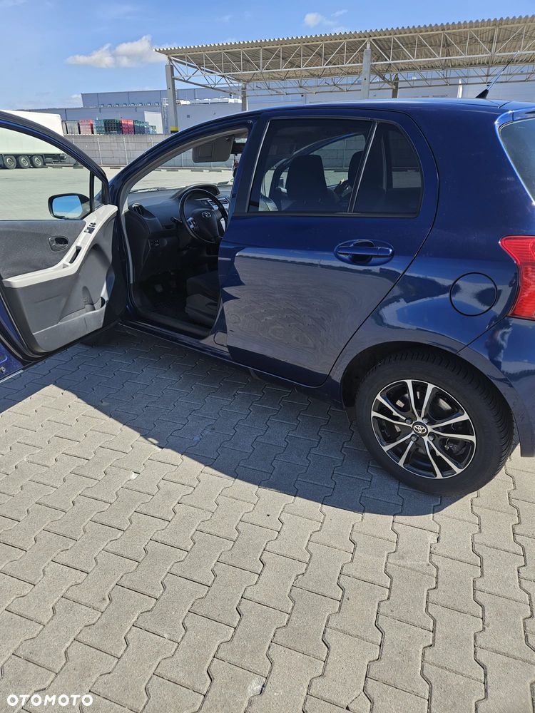 Toyota Yaris - 9