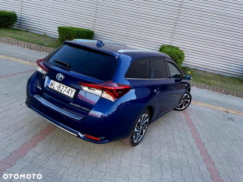 Toyota Auris 1.8 HSD Luna - 11
