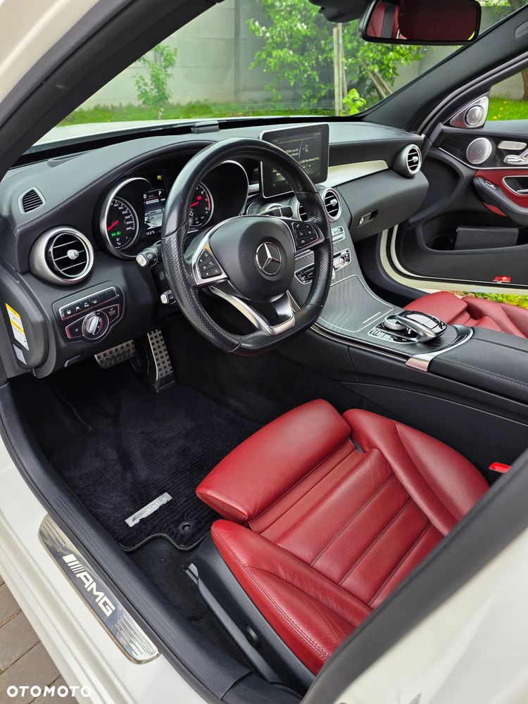 Mercedes-Benz Klasa C AMG 43 4Matic 9G-TRONIC - 21
