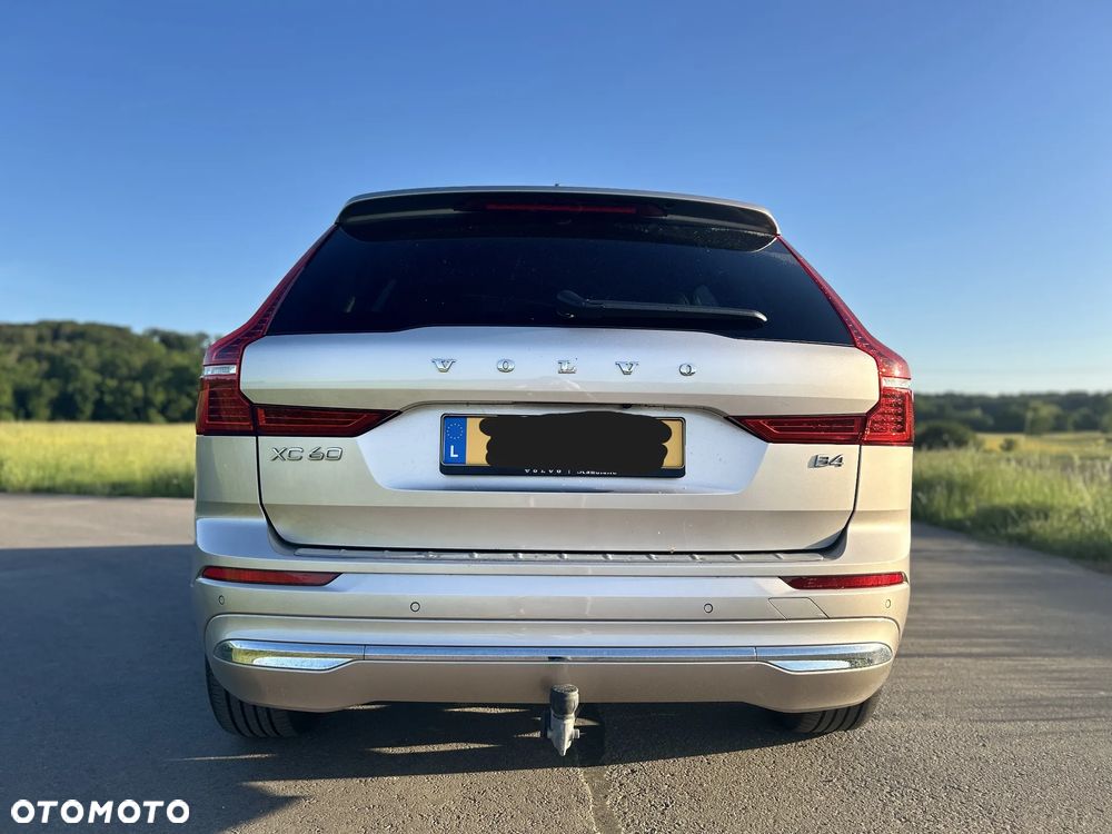 Volvo XC 60 B4 D Plus Bright - 8