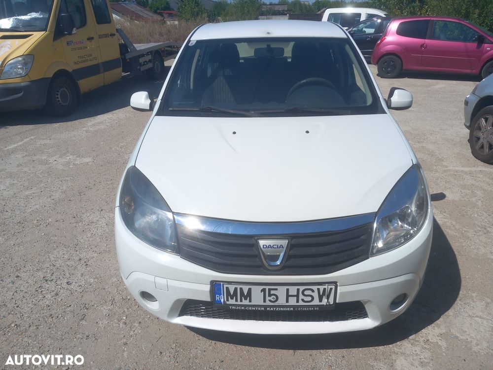 Dacia Sandero - 1