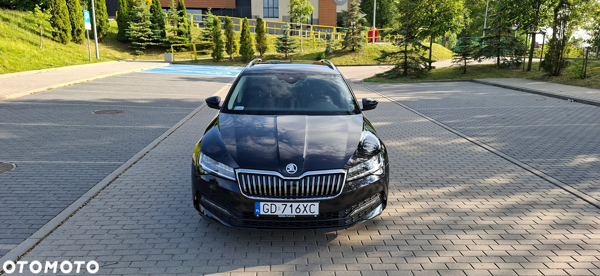 Skoda Superb 2.0 TDI SCR Ambition DSG - 6