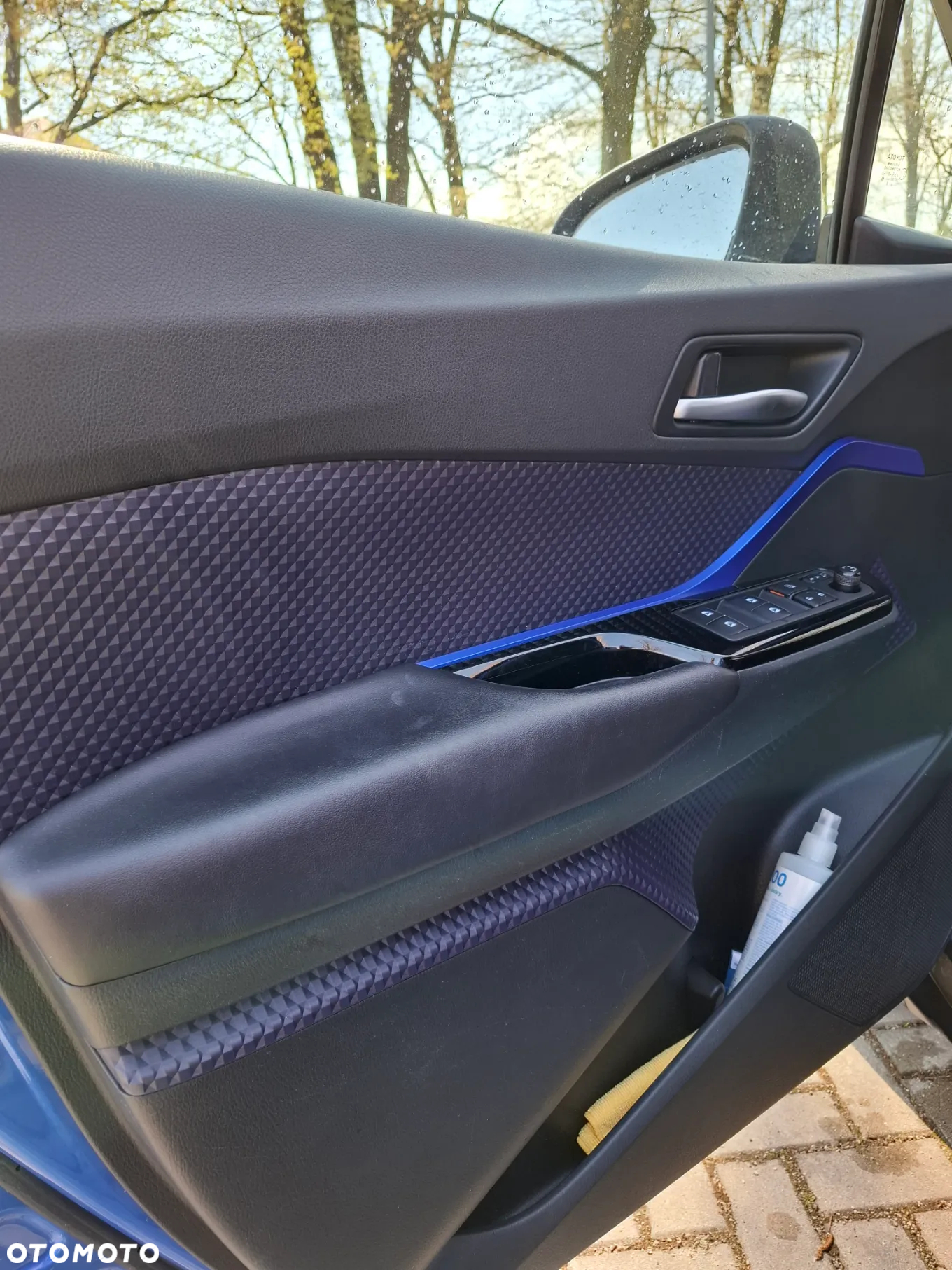 Toyota C-HR 1.8 Hybrid Neon Lime powered by JBL - 10
