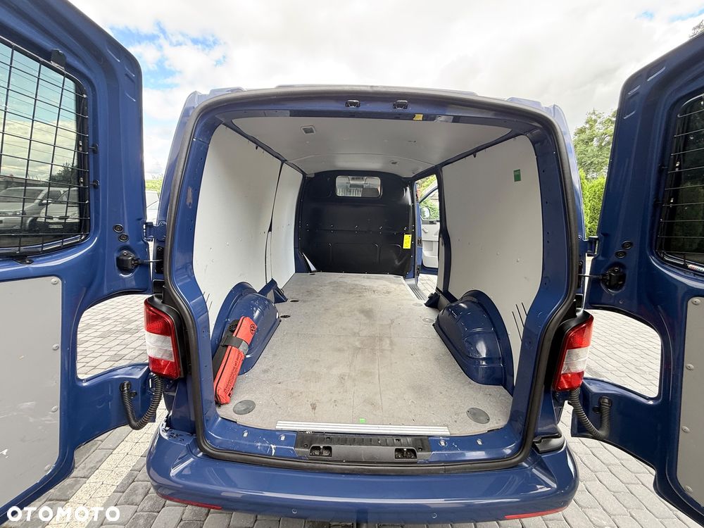 Volkswagen Transporter - 21