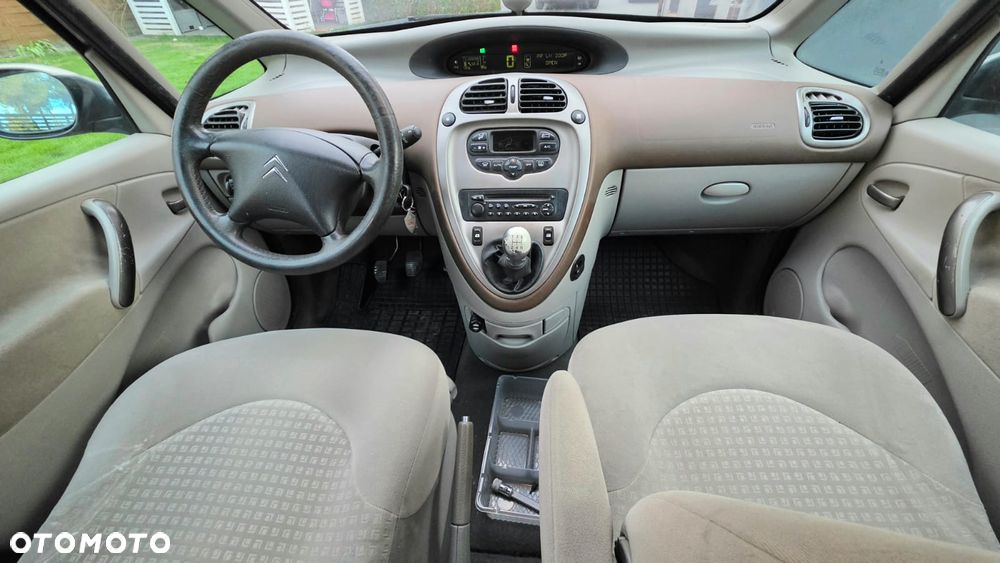 Citroën Xsara Picasso 1.6 16V Magic - 9