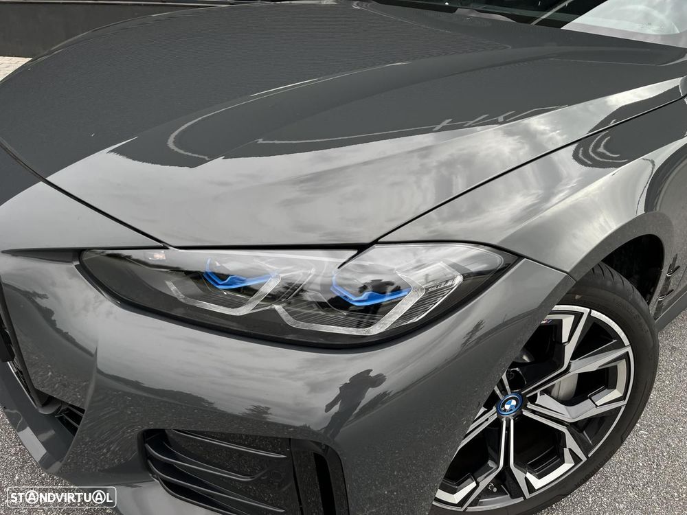 BMW i4 eDrive40 Pack Desportivo M - 33