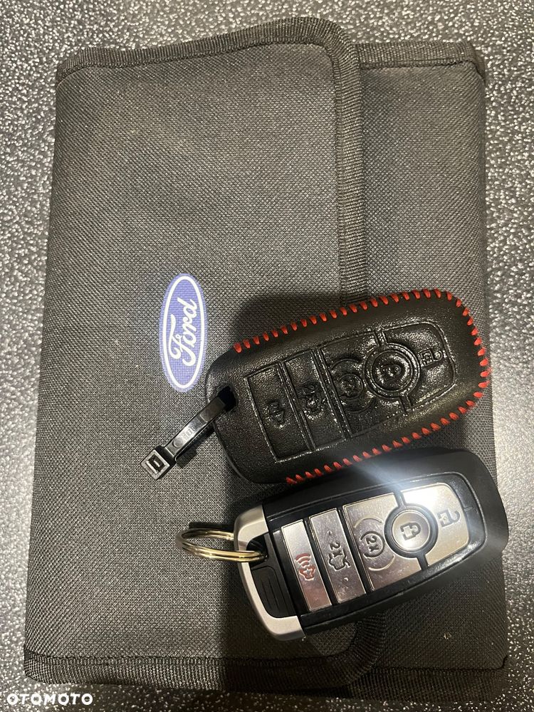 Ford Explorer - 23