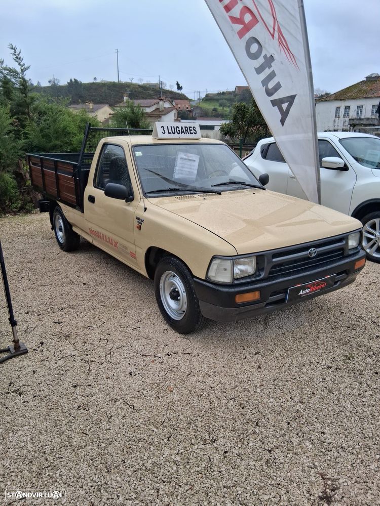 Toyota Hilux - 13