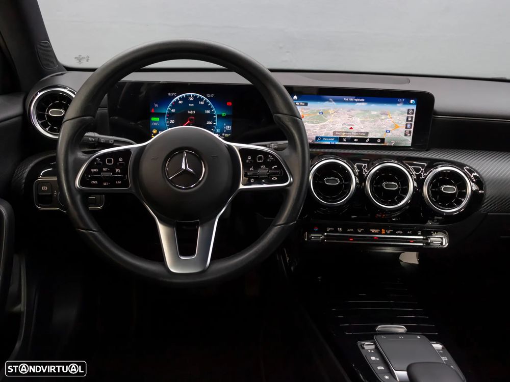 Mercedes-Benz A 250 e Style Plus - 17