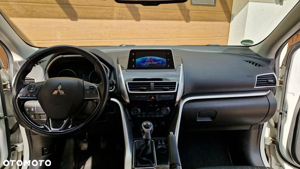 Mitsubishi Eclipse Cross - 28