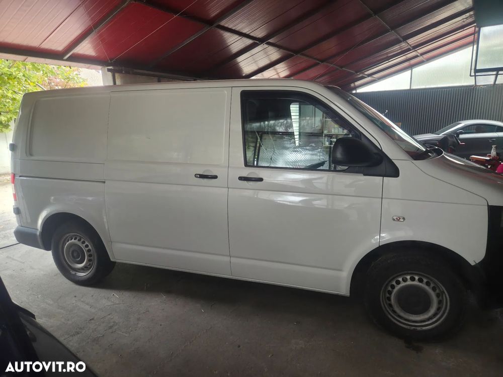 Volkswagen Transporter - 5